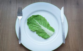 The Biggest Warning Signs of the 3 Major Types of Eating Disorders The Biggest Warning Signs of the 3 Major Types of Eating Disorders