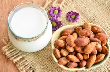 Side Effects Of Almond Milk